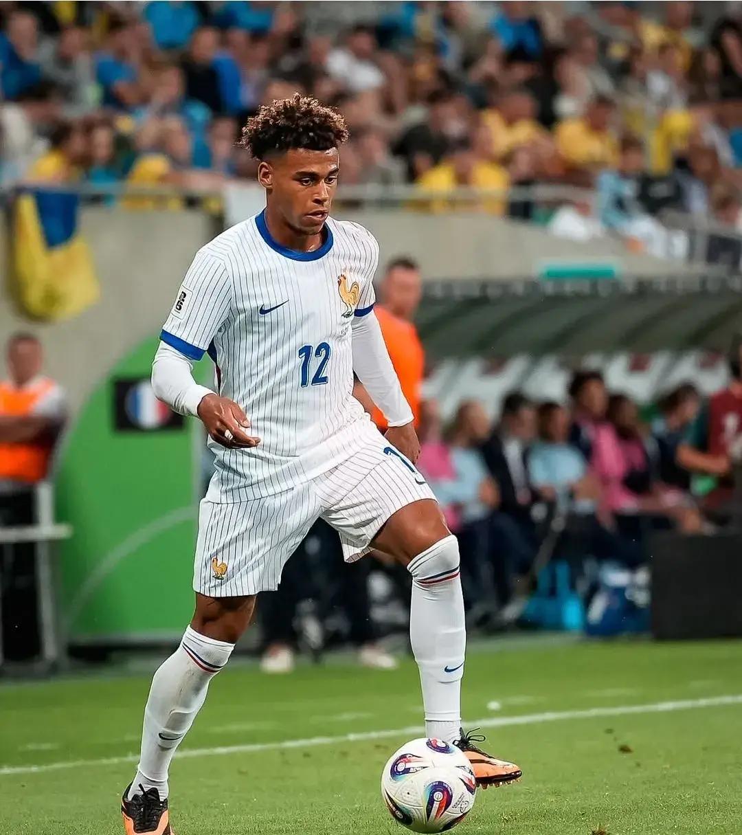 从今晨巴黎圣日耳曼绝杀压哨到巴塞罗那围绕意甲临场应变,拉齐奥门线救险备战德甲的简单介绍 从今晨巴黎圣日耳曼绝杀压哨到巴塞罗那围绕意甲临场应变,拉齐奥门线救险备战德甲的简单介绍